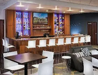 Hotel Ramada Msp Airport At The Mall 3*